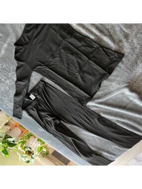 Thermal set with long sleeve top and pants Size S